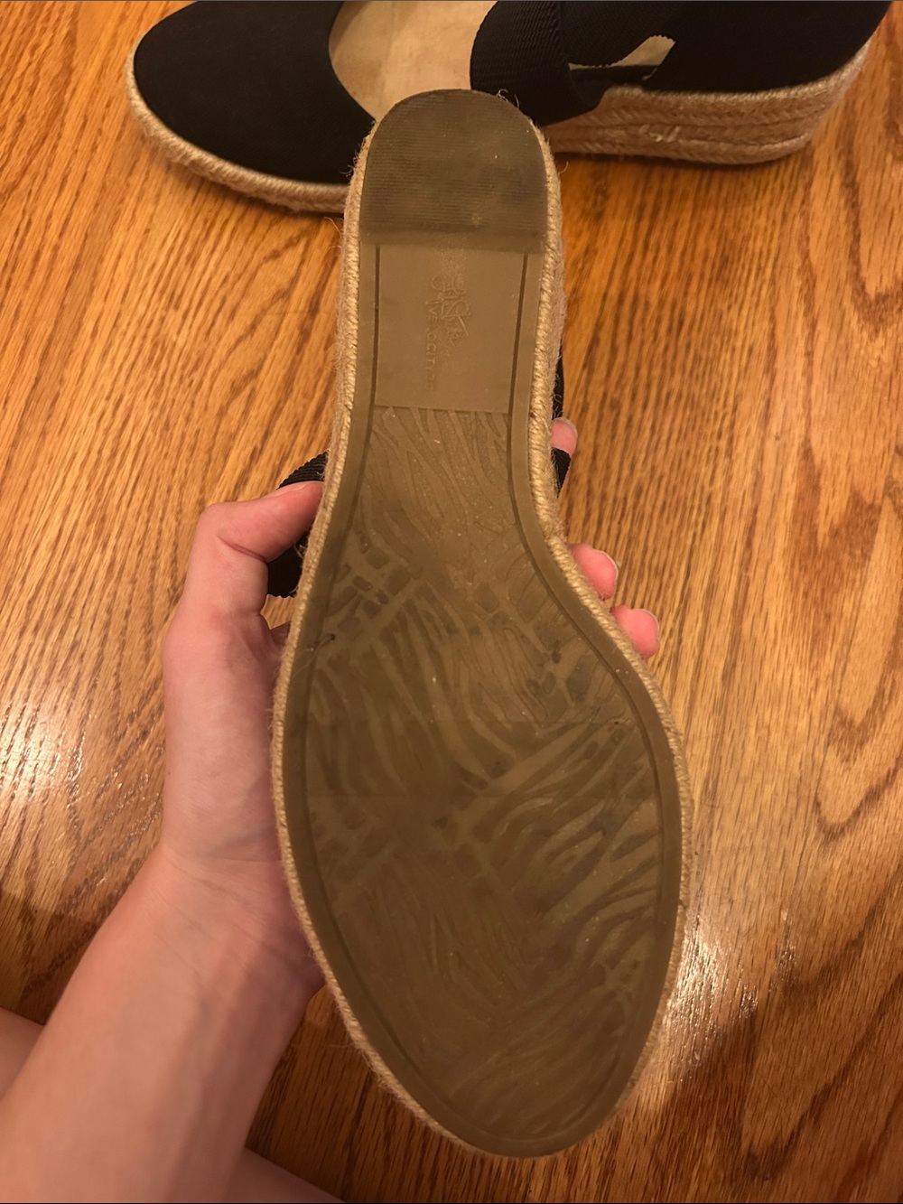 Life stride black espadrille wedge sandals, size 8M - Picture 3 of 4